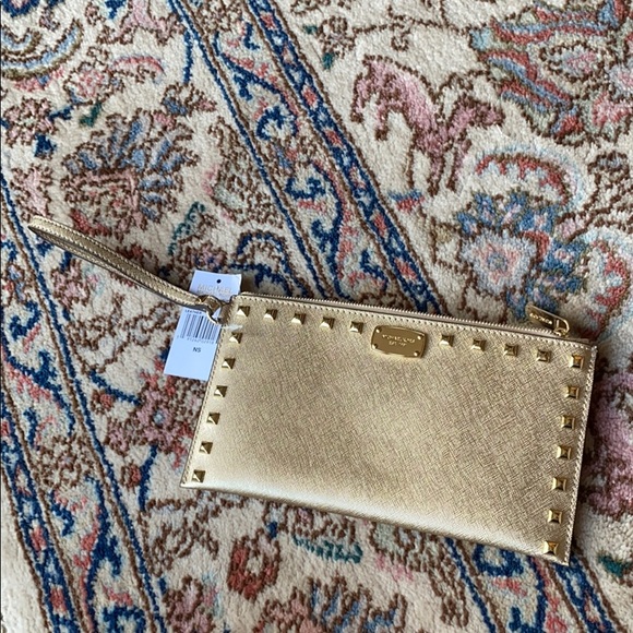 NWT Michael Kors Large Zip Gold Leather Clutch - Picture 10 of 13